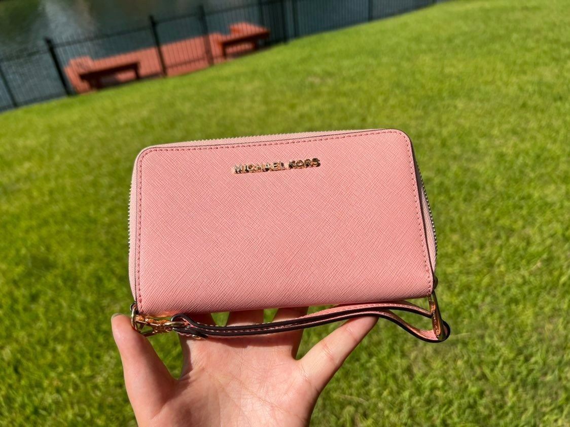 NEW MICHAEL KORS LG PHONE CASE WRISTLET/WALLET PALE PINK