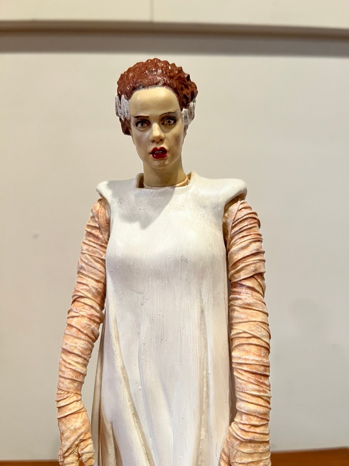 Halloween bride of Frankenstein statue