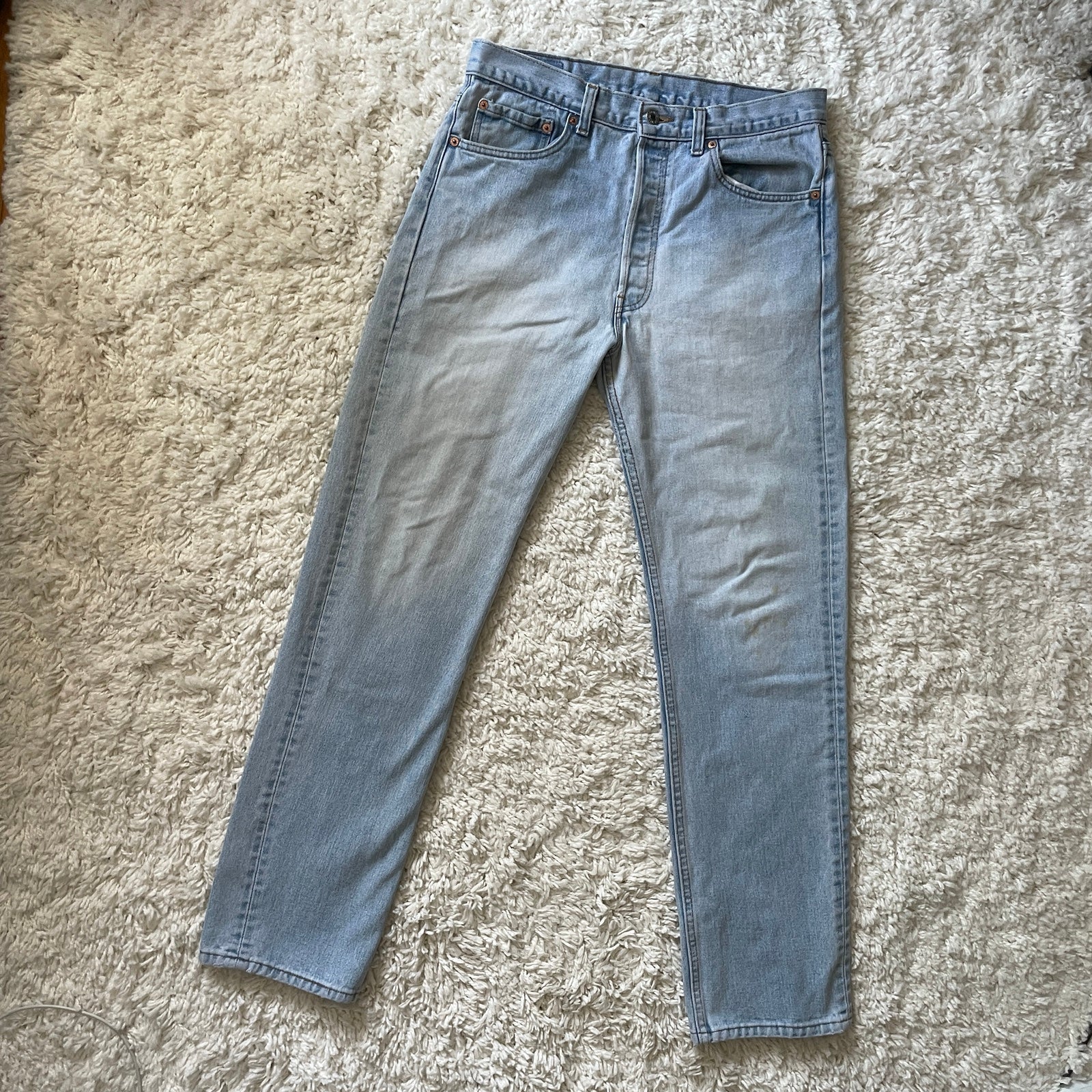 Vintage Levi’s 501xx Stonewash Light Wash Button Fly USA Made 32x32 Denim Jeans