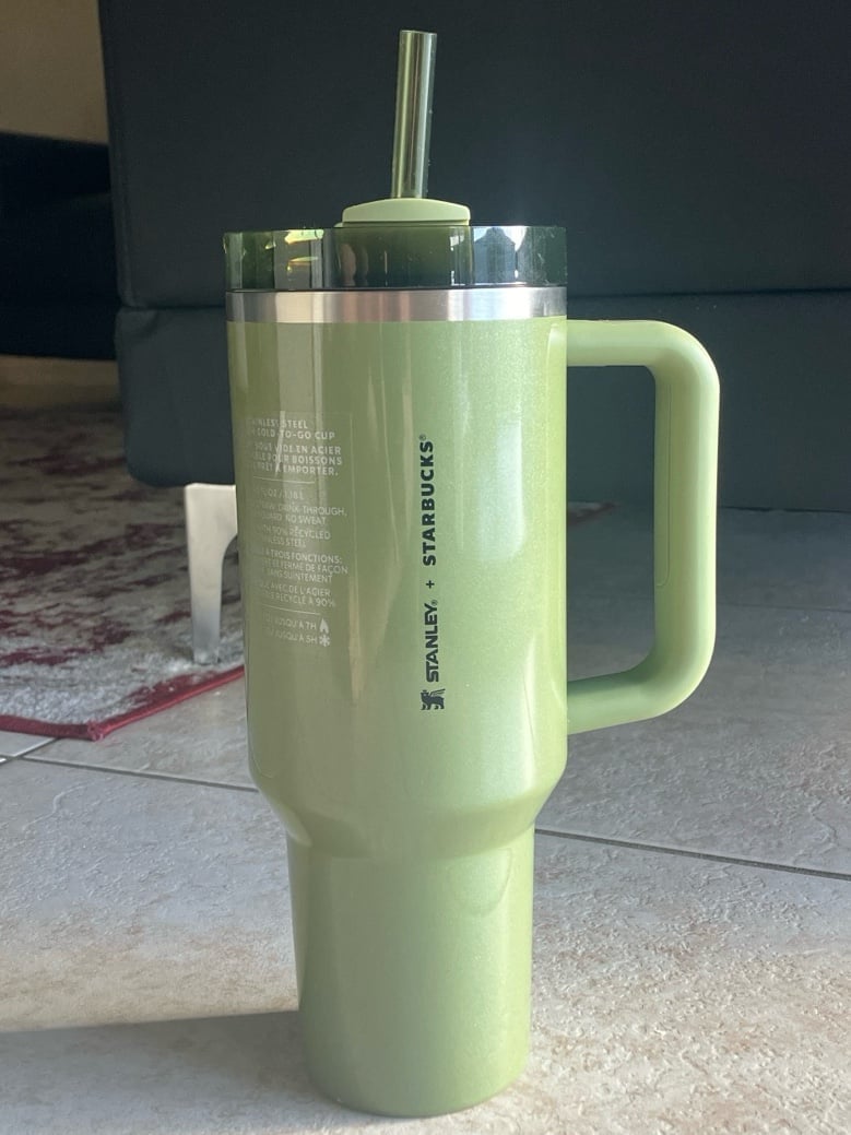 Starbucks x Stanley Olive Green (Summer Edition)