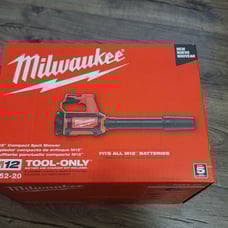 Milwaukee M12 compact spot blower, new.