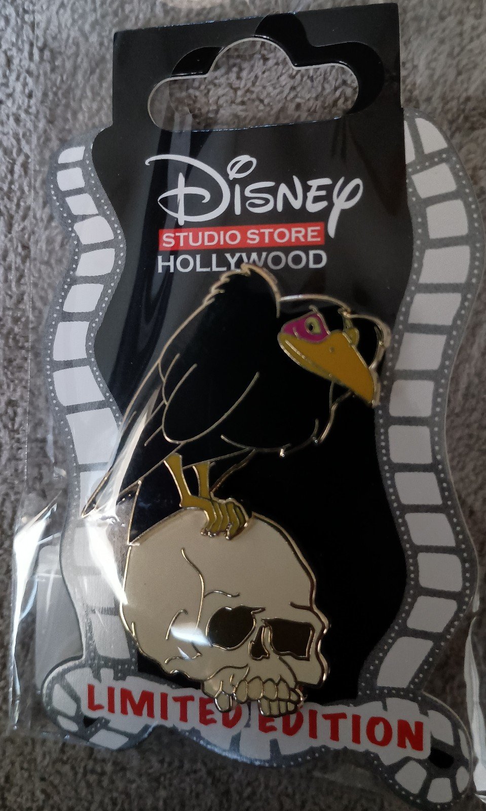 Disney studio store Hollywood D23 Feathered Diablo Pin