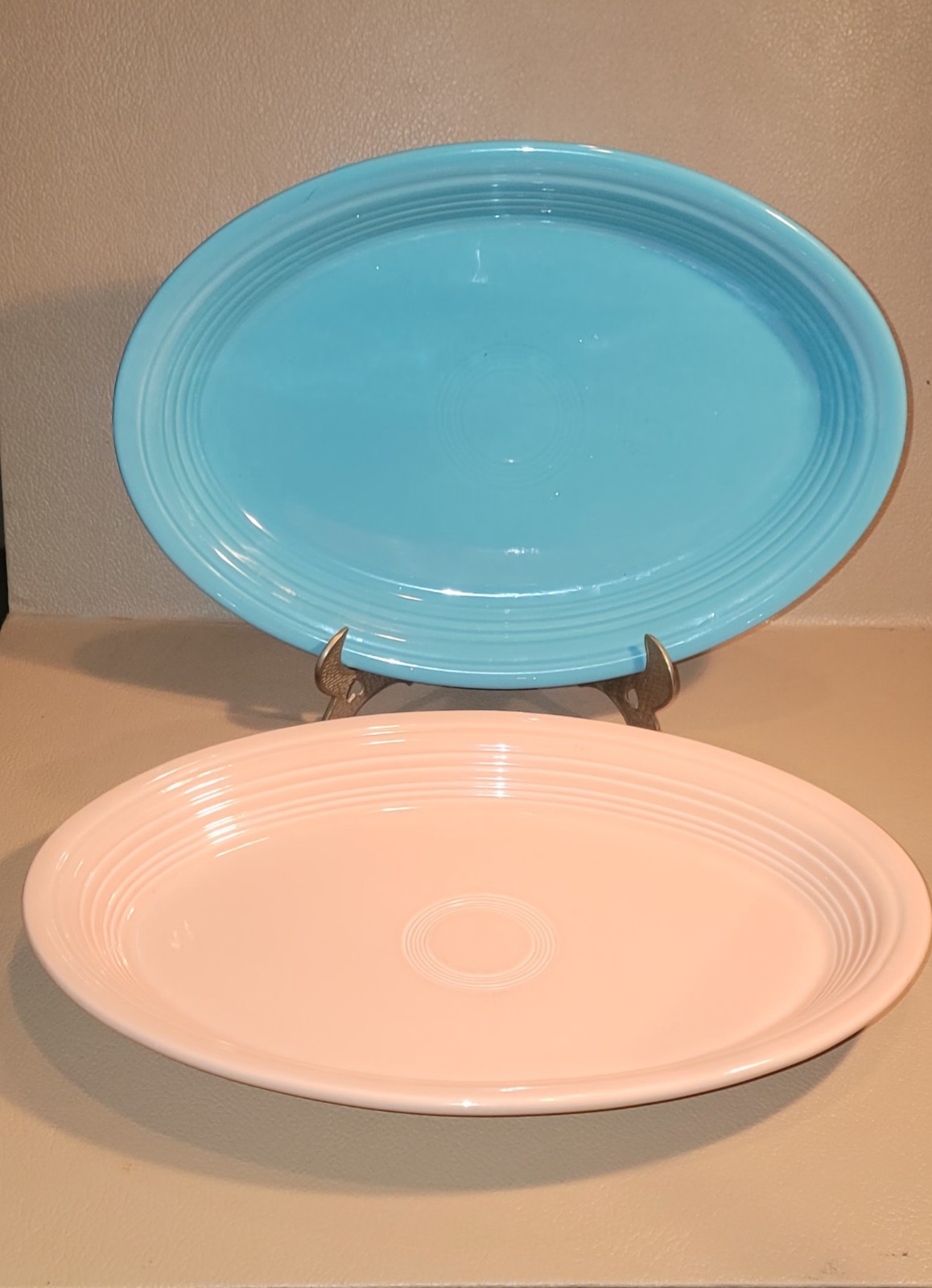 A SET OF TWO FIESTA AMERICAN MADE 9.5X13.5 PLATTERS