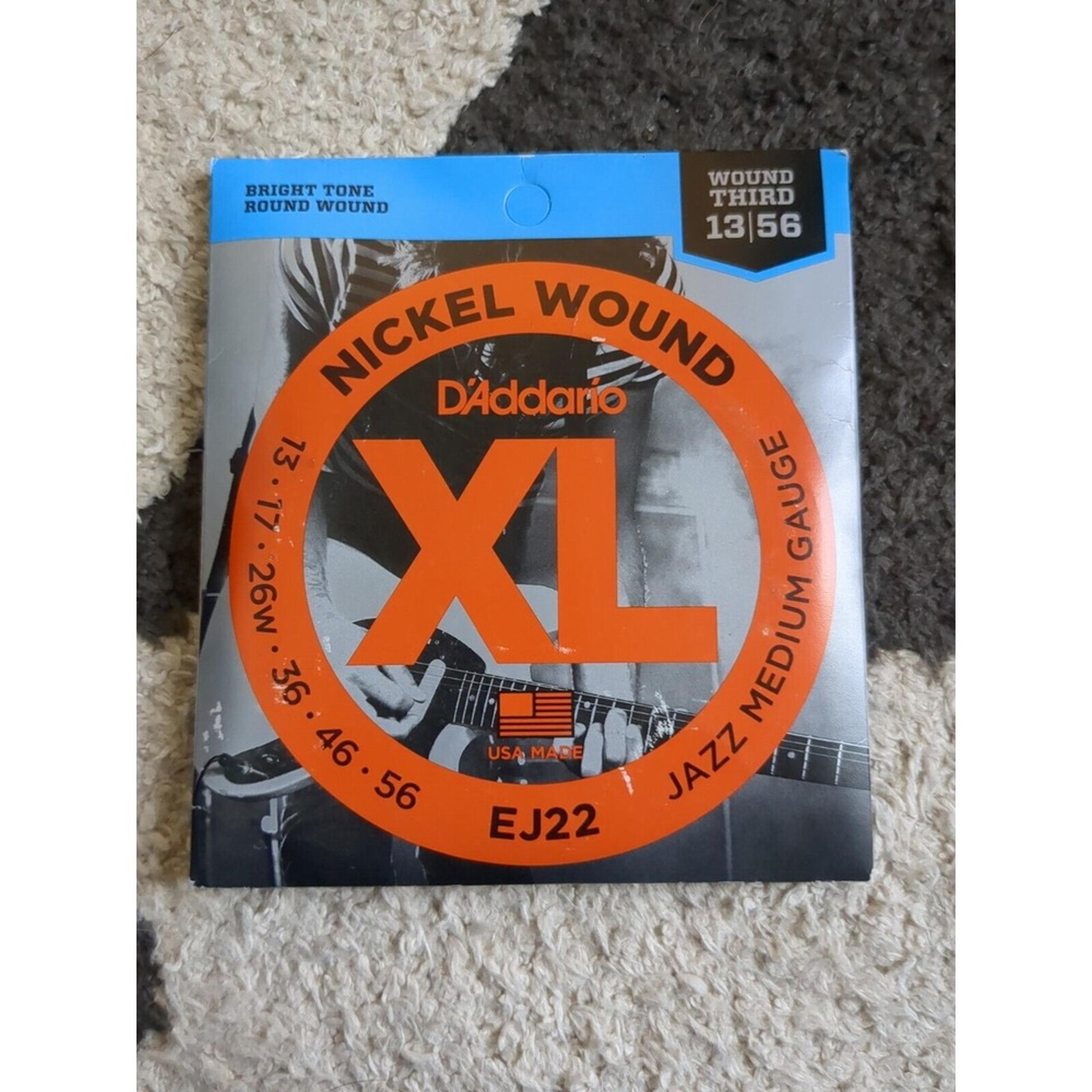 D'Addario EJ22 Nickel Wound Jazz Medium (wound 3rd) 13-56