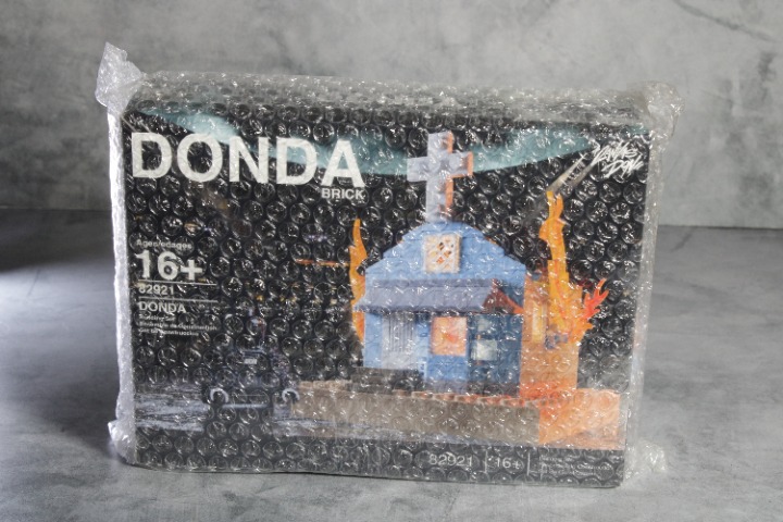 TheCanvasDon Lego Kanye West Donda Set