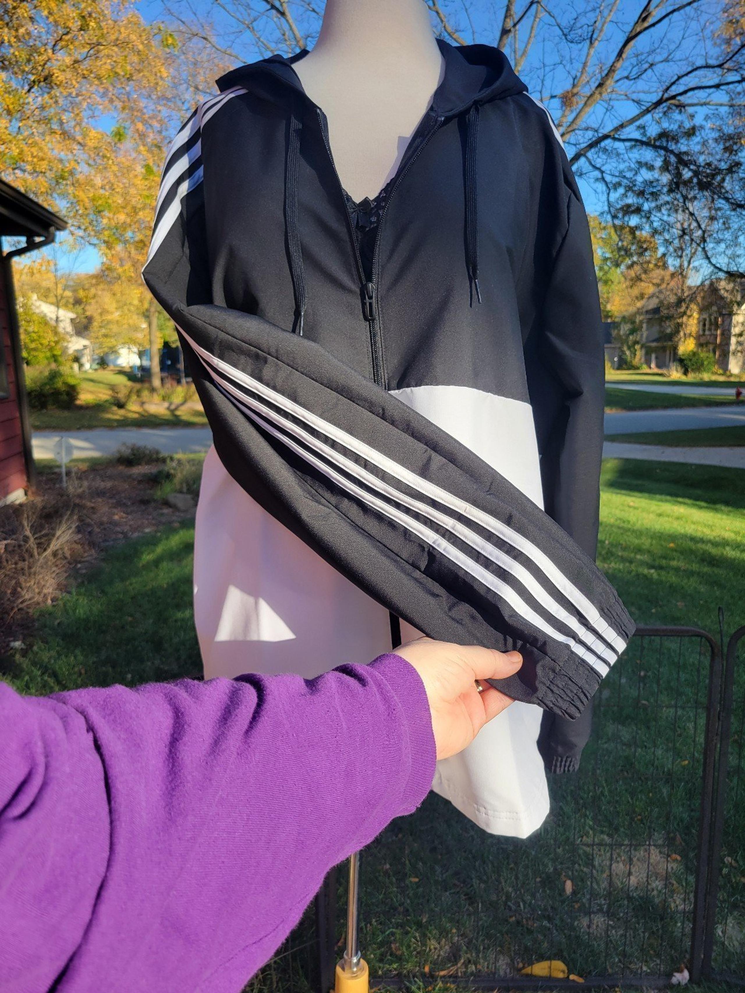 ●●SALE ●●NEW Adidas Nylon 3 Stripe Windbreaker-2X Unisex
