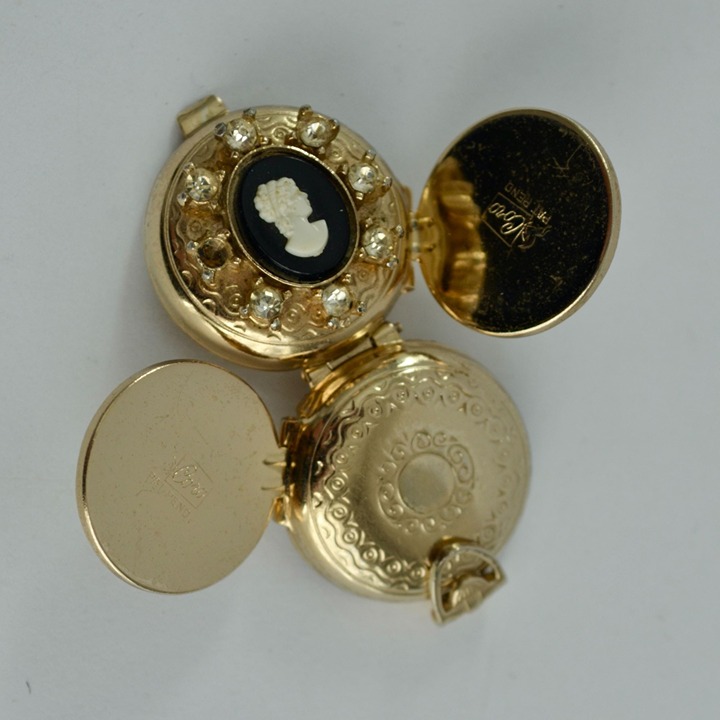 Coro Vintage Gold 4 Way Locket Pendant Cameo