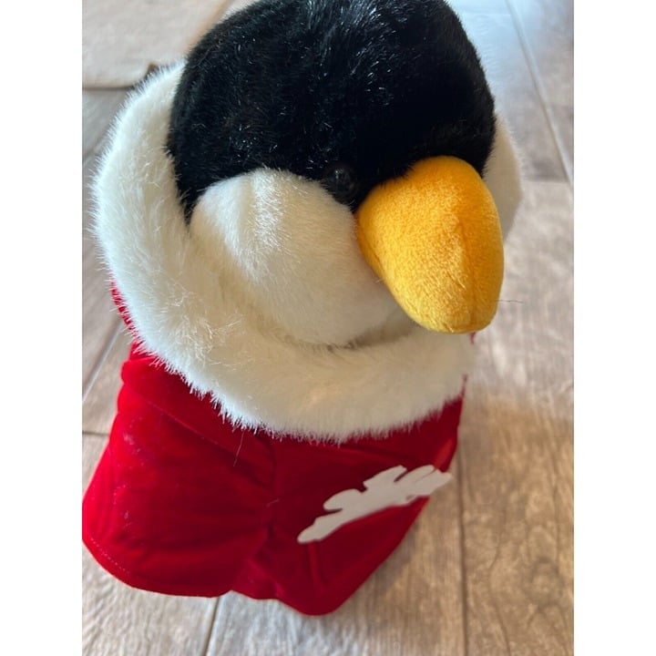 NWT Gund Igloo The Penguin Fashion Bug Plush Stuffed Animal Toy 14 Santa Fur