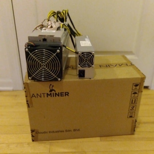Bitmain Antminer S9j 14.5th With APW 3++