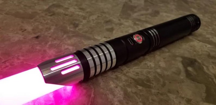 Color Changing Lightsaber with Sound – Extremely Durable, Attractive Hilt, Alumi