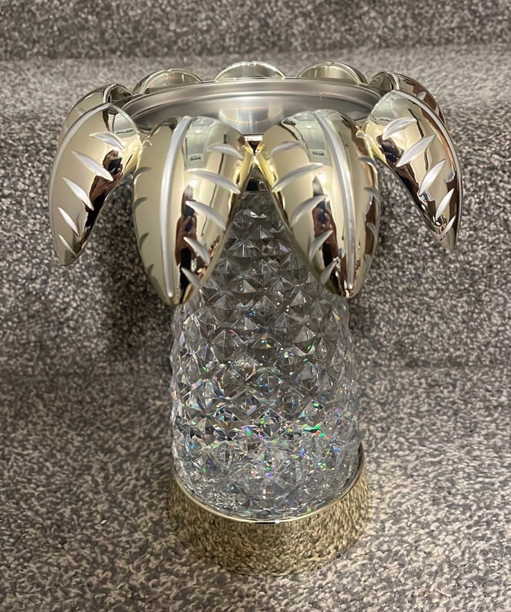 Palm tree candle holder
