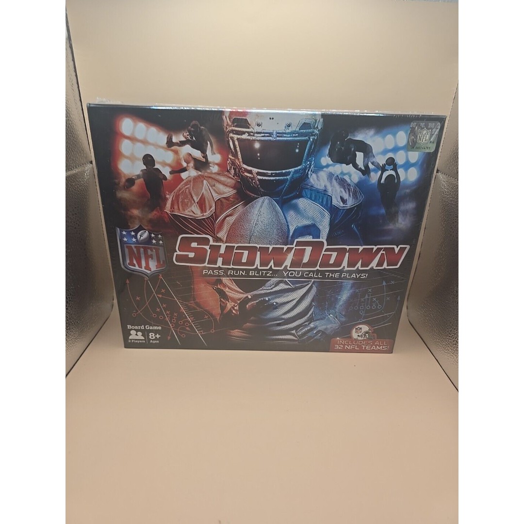 NFL SHOWDOWN - PASS RUN BLITZ - Buffalo Games Board Game - Brand New & Sealed