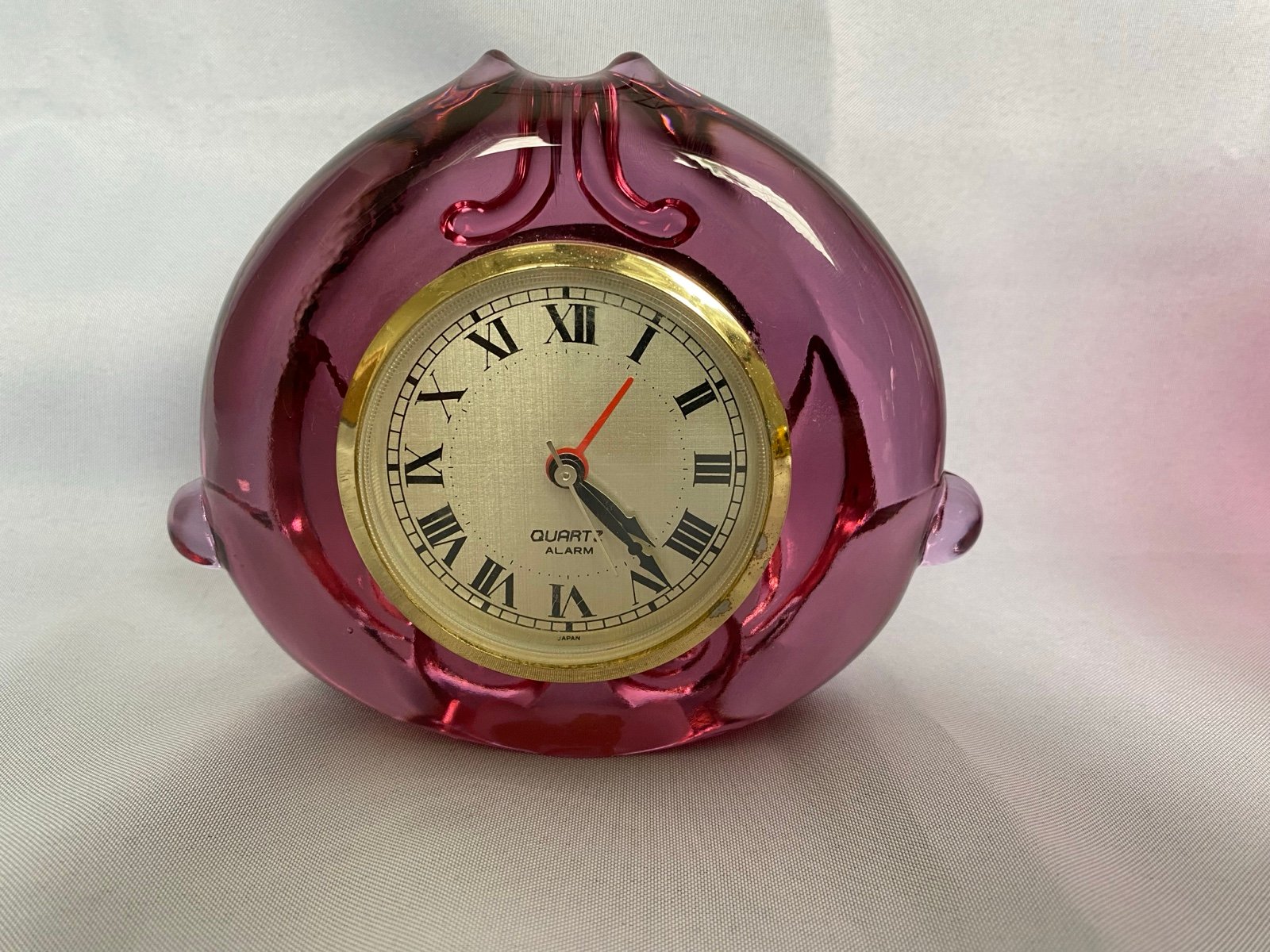 Vintage Cranberry Glass Fenton Quartz Mantle Clock