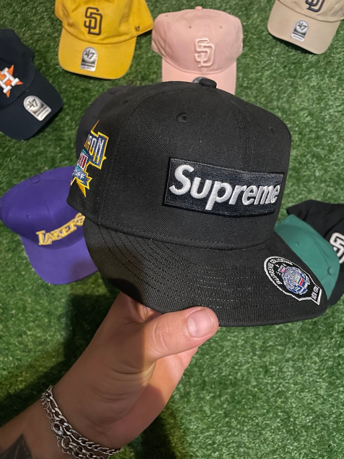 2025年最新】supreme チェックキャップの人気アイテム - メルカリ