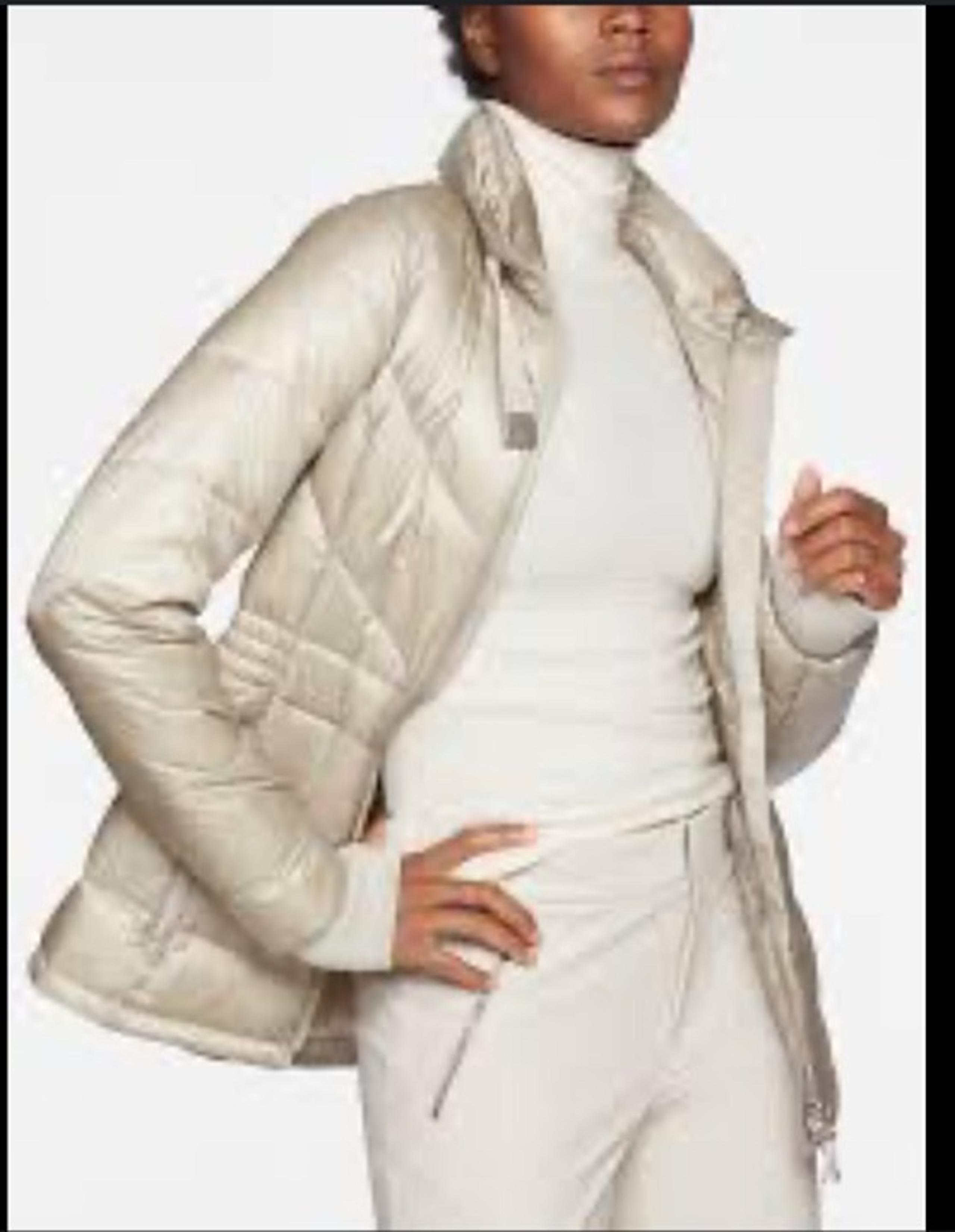 ATHLETA Banner Peak Down Jacket, Dove Grey Size S