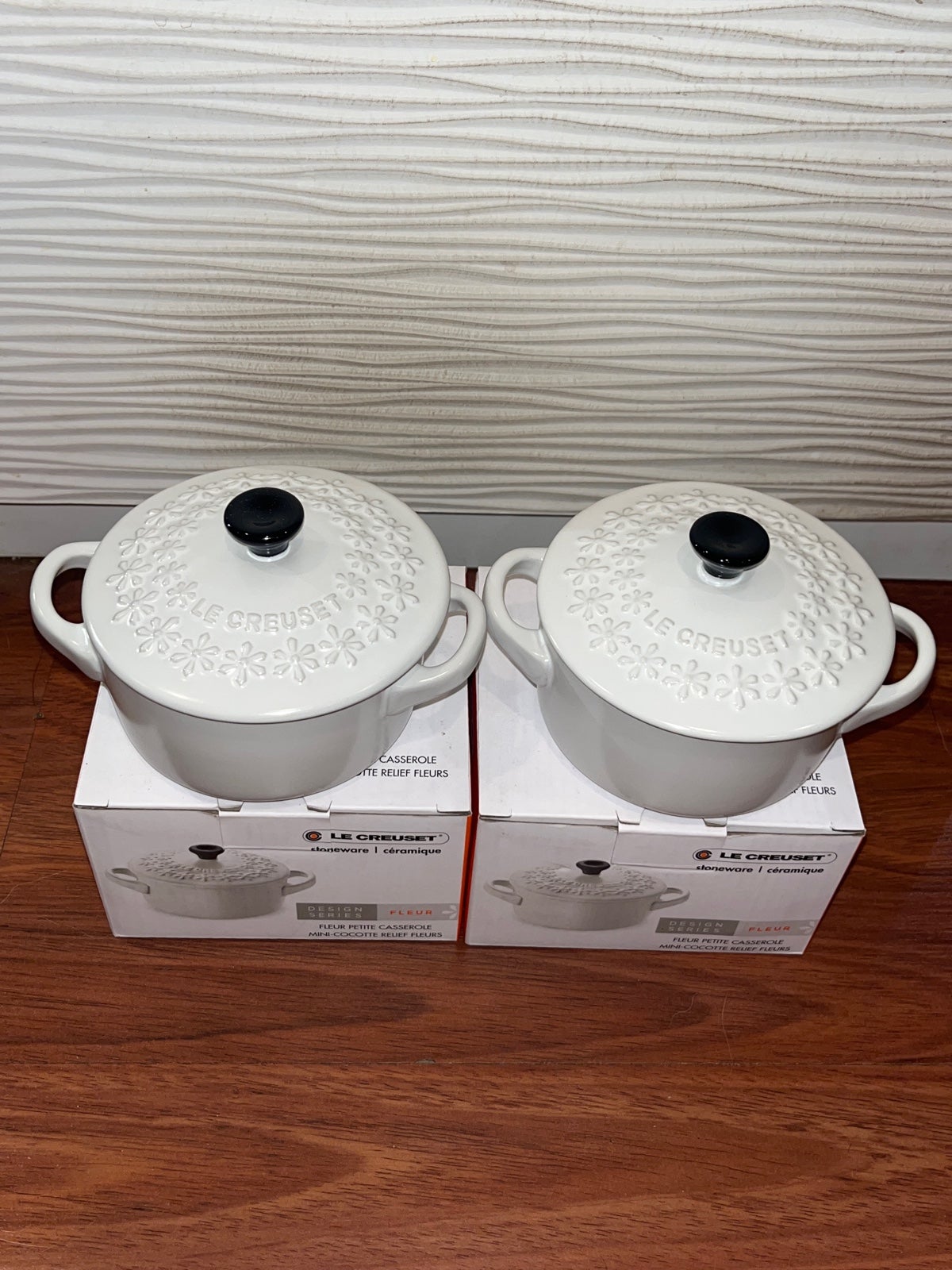 Le creuset fleur collection cocotte 10cm matte white cotton