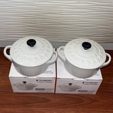 Le creuset fleur collection cocotte 10cm matte white cotton
