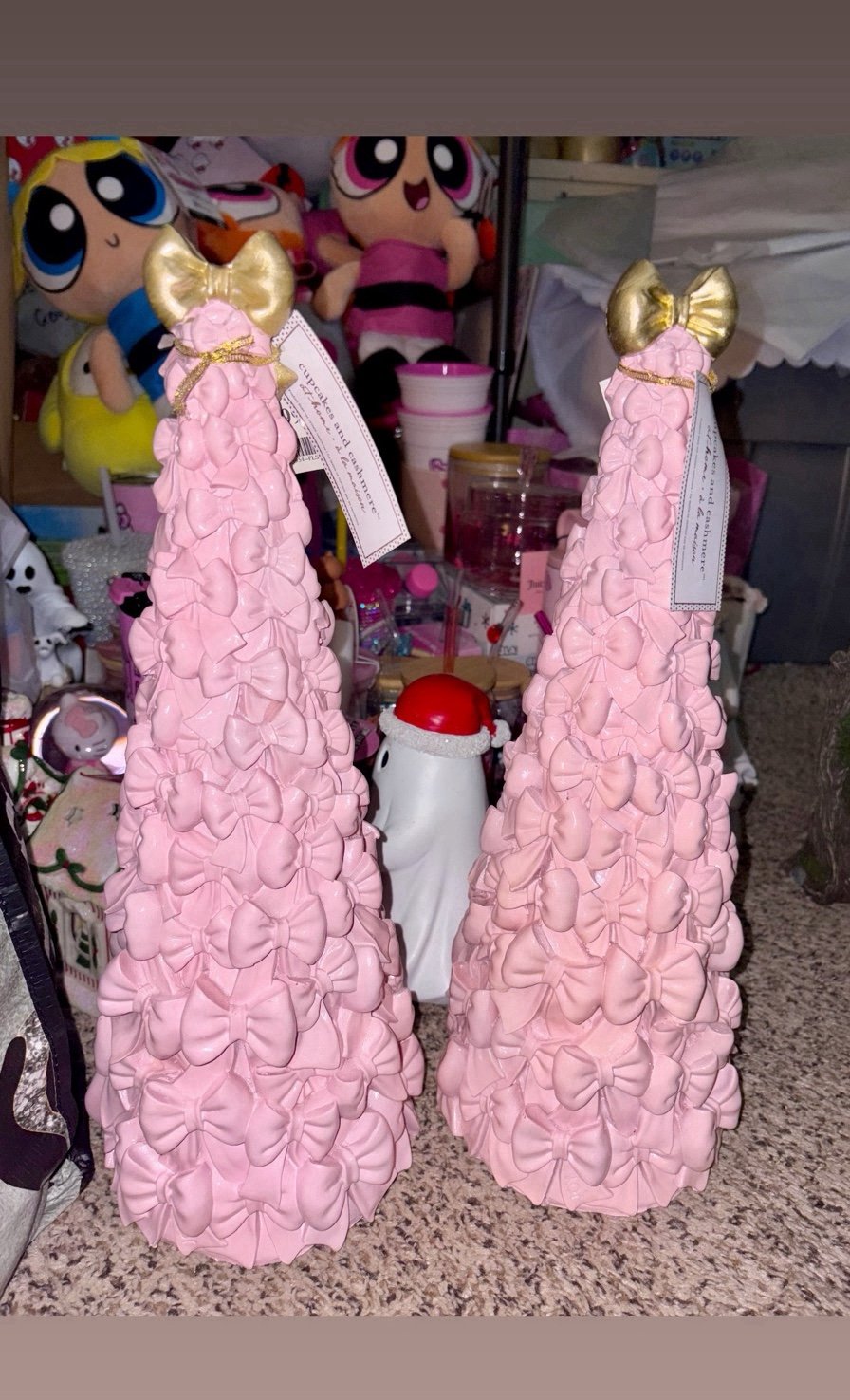 Cupcakes & Cashmere VIRAL / HTF Pink Bow Christmas Trees x 2