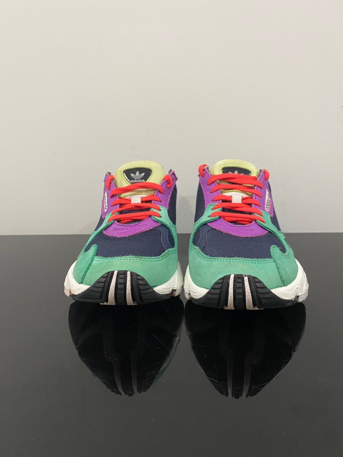 【adidas】ファルコン Ｗ☆サプライヤーカラー SURPRISE(サプライズ) / アディダスファルコン [ADIDASFALCON W