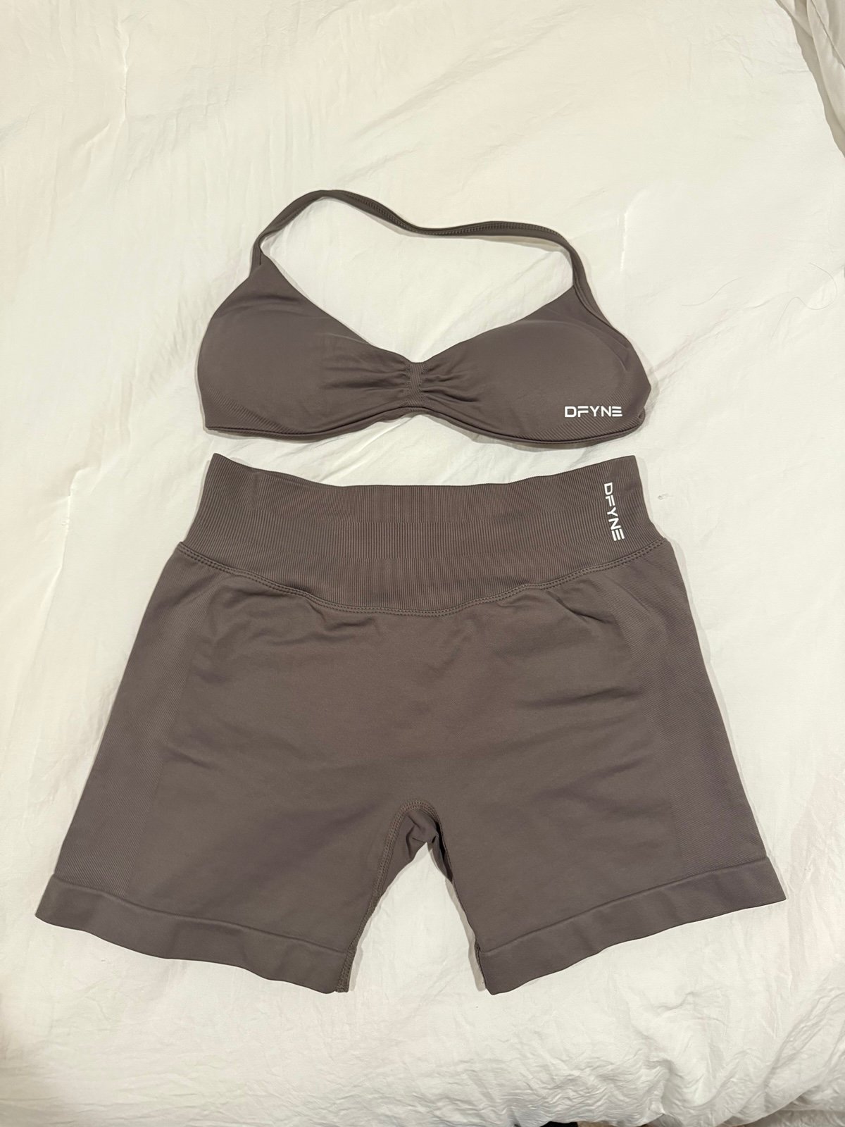 Dfyne Impact set in Truffle - Medium