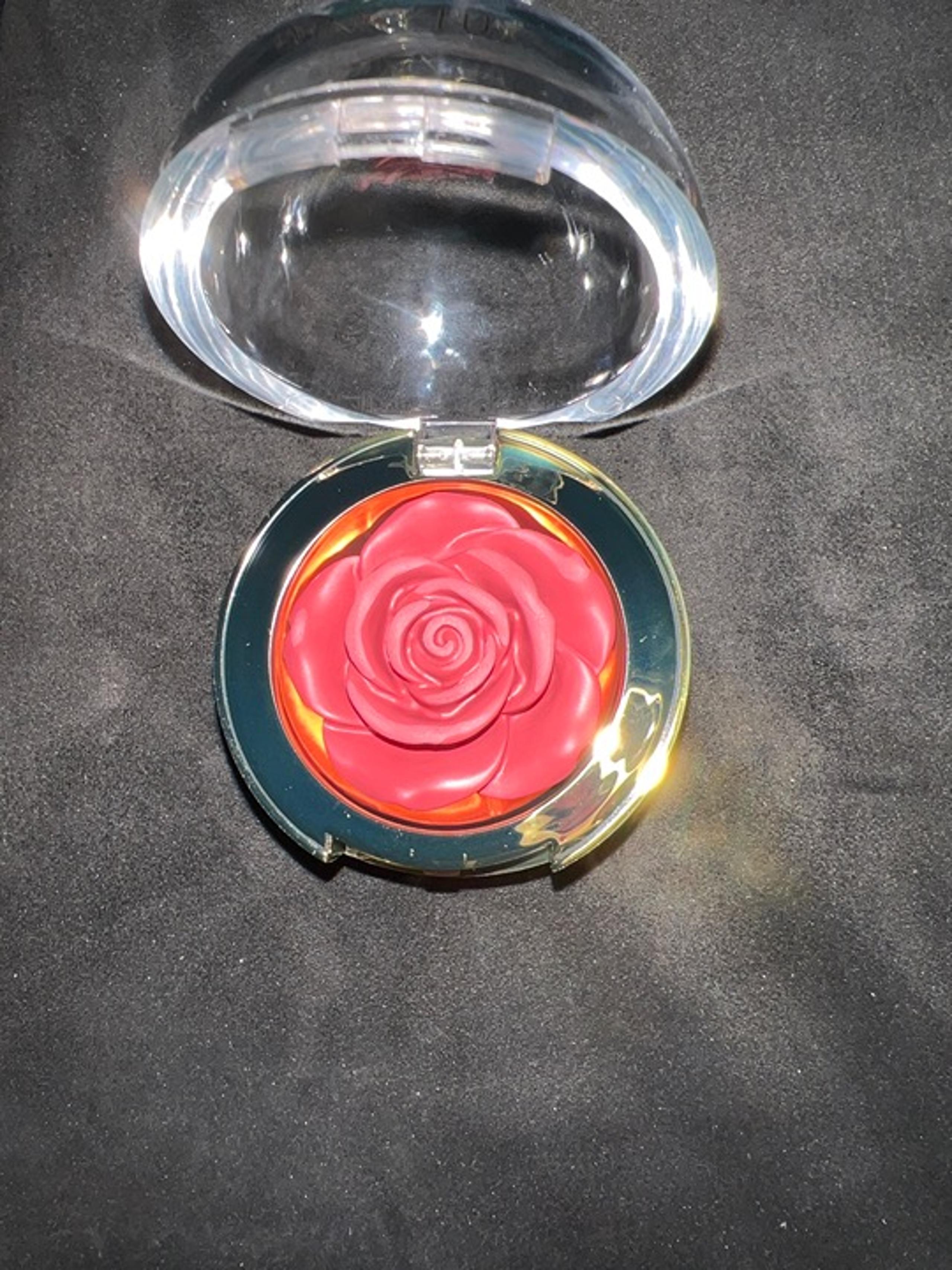 Winky lux cream blush