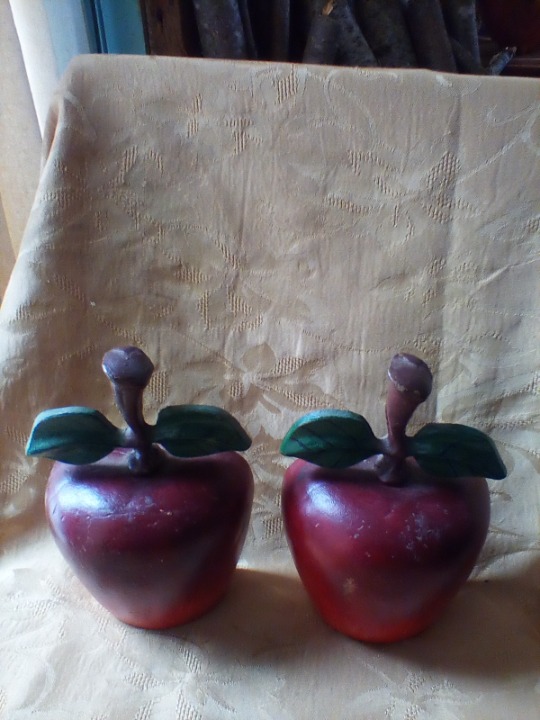 Vintage Cast iron painted apple doorstops