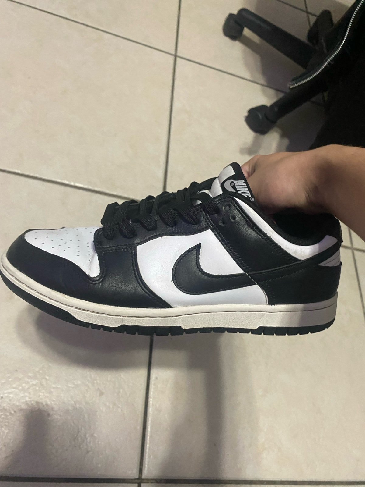 Nike dunk low pandas