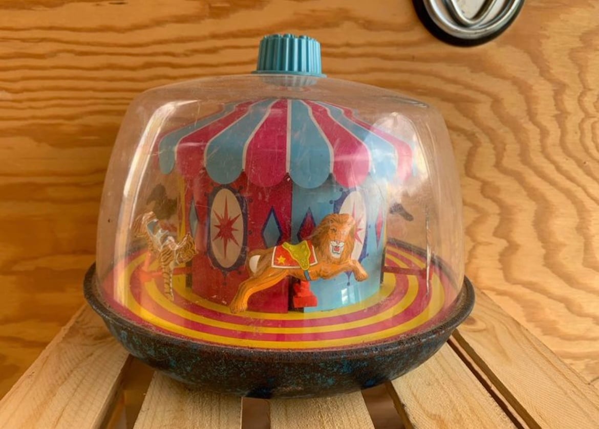 1950’s Wind Up Musical Merry Go Round