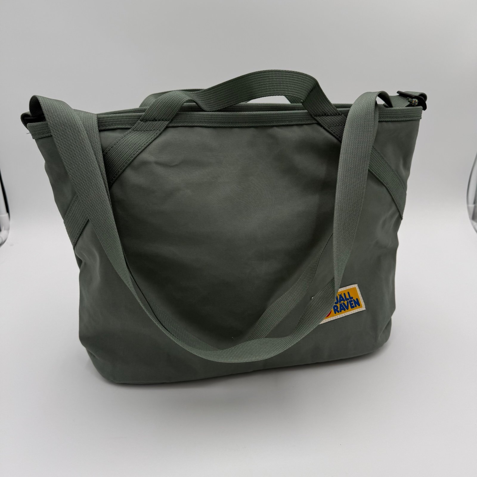 FjallRaven Basalt G-1000 Medium Tote Bag Shoulder Canvas Purse Patina Green
