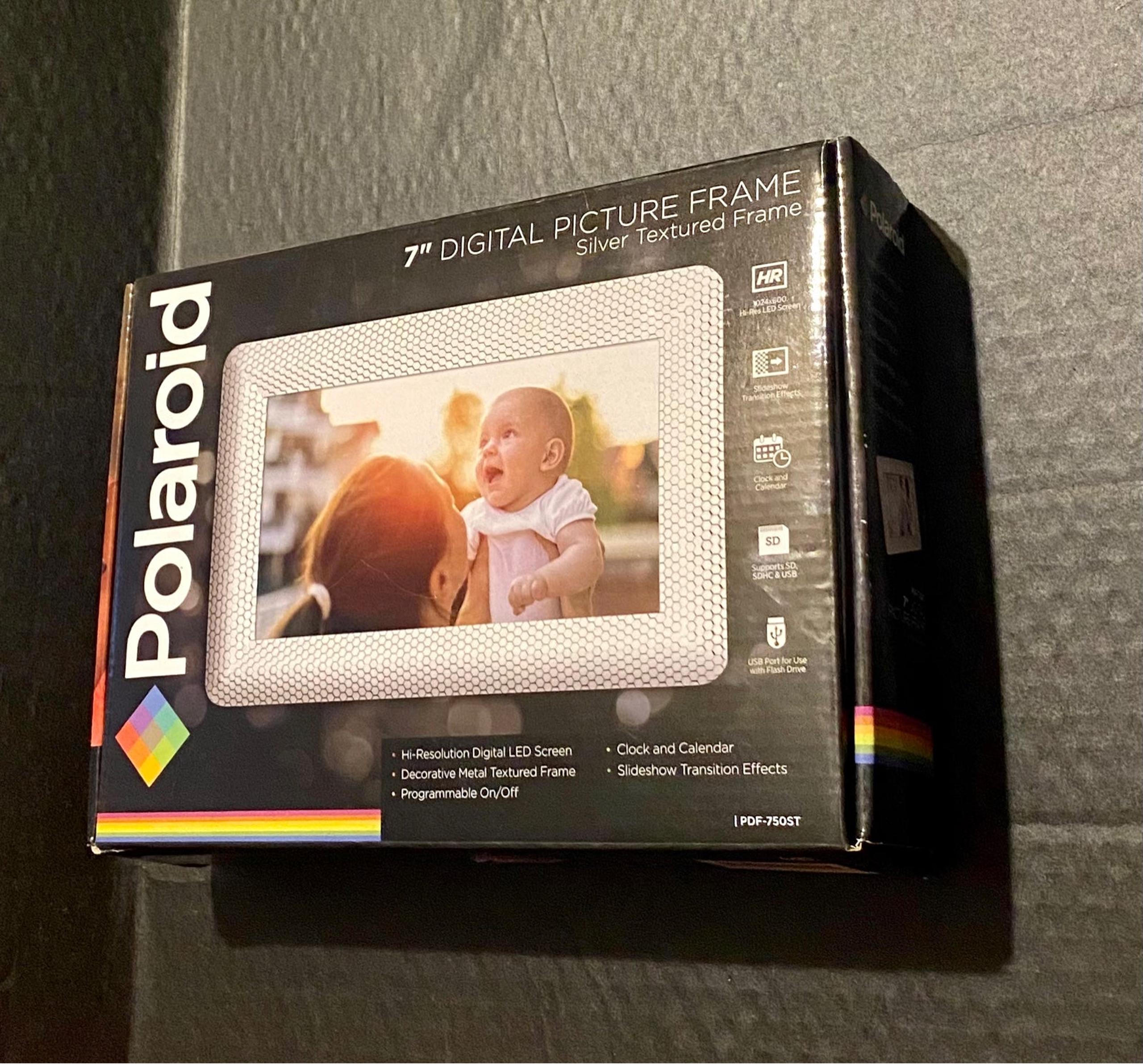 Polaroid 7" Digital Picture Silver Textured Frame Hi-Resolution LED Screen NEW