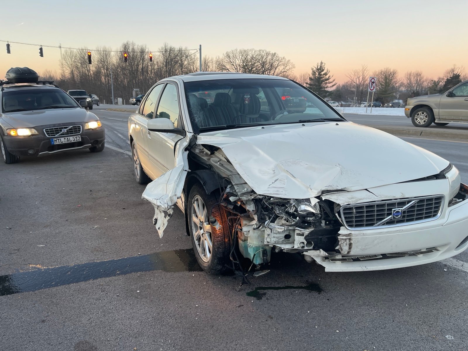 FULL PART OUT 2004 Volvo S80 2.5T P2