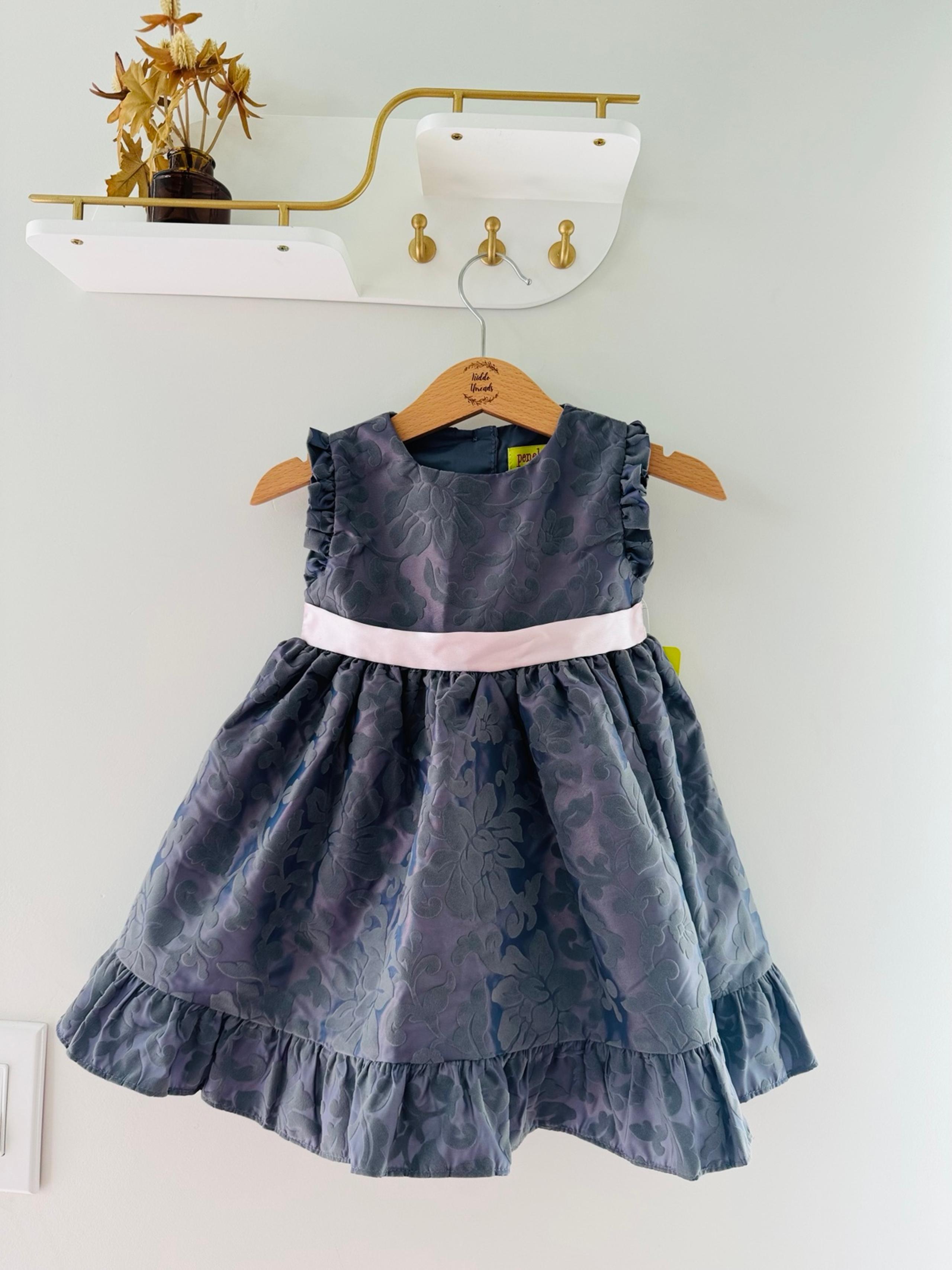 Holiday dress