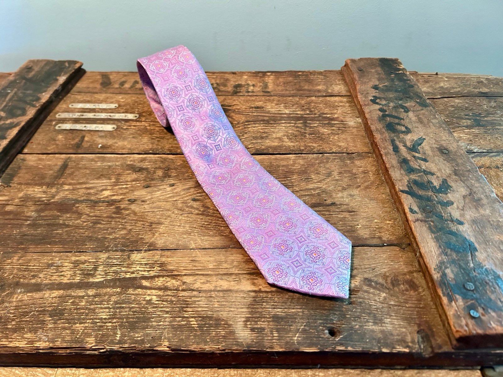 David Donahue purple thick textured silk geometric tie