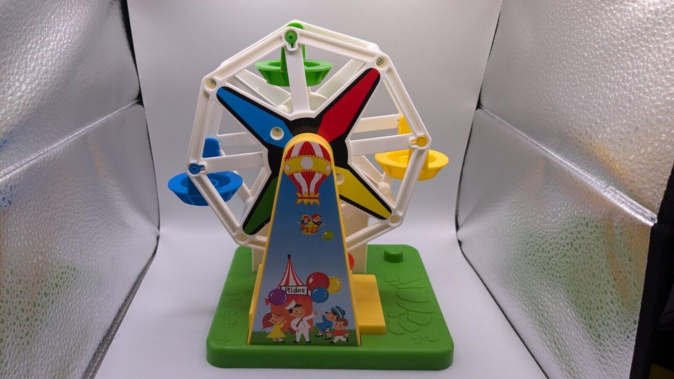Fisher Price Classics Little People Musical Wind-Up Ferris Wheel #2077