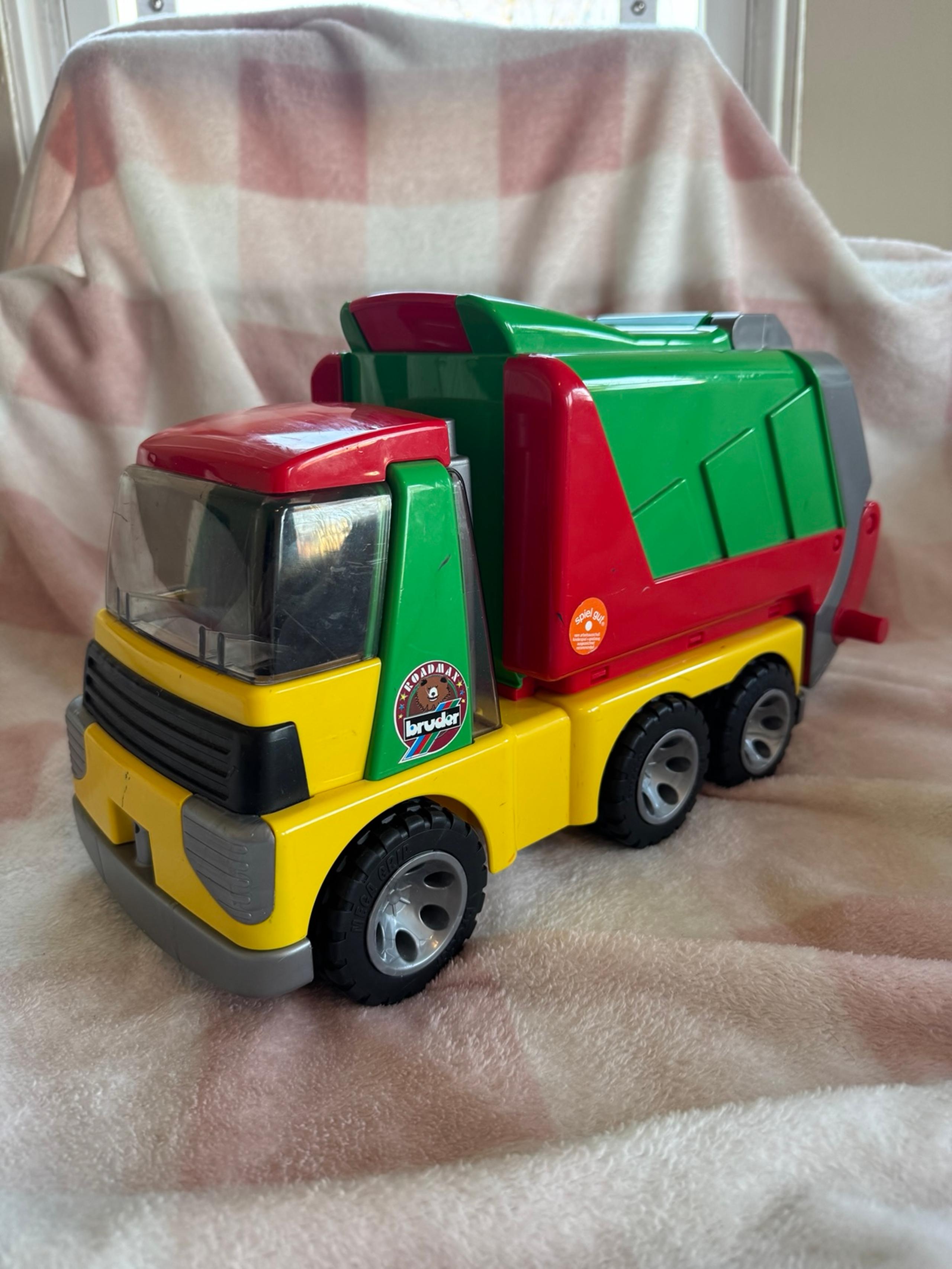 Bruder Roadmax Garbage Truck Made in Germany Vehicle Toy