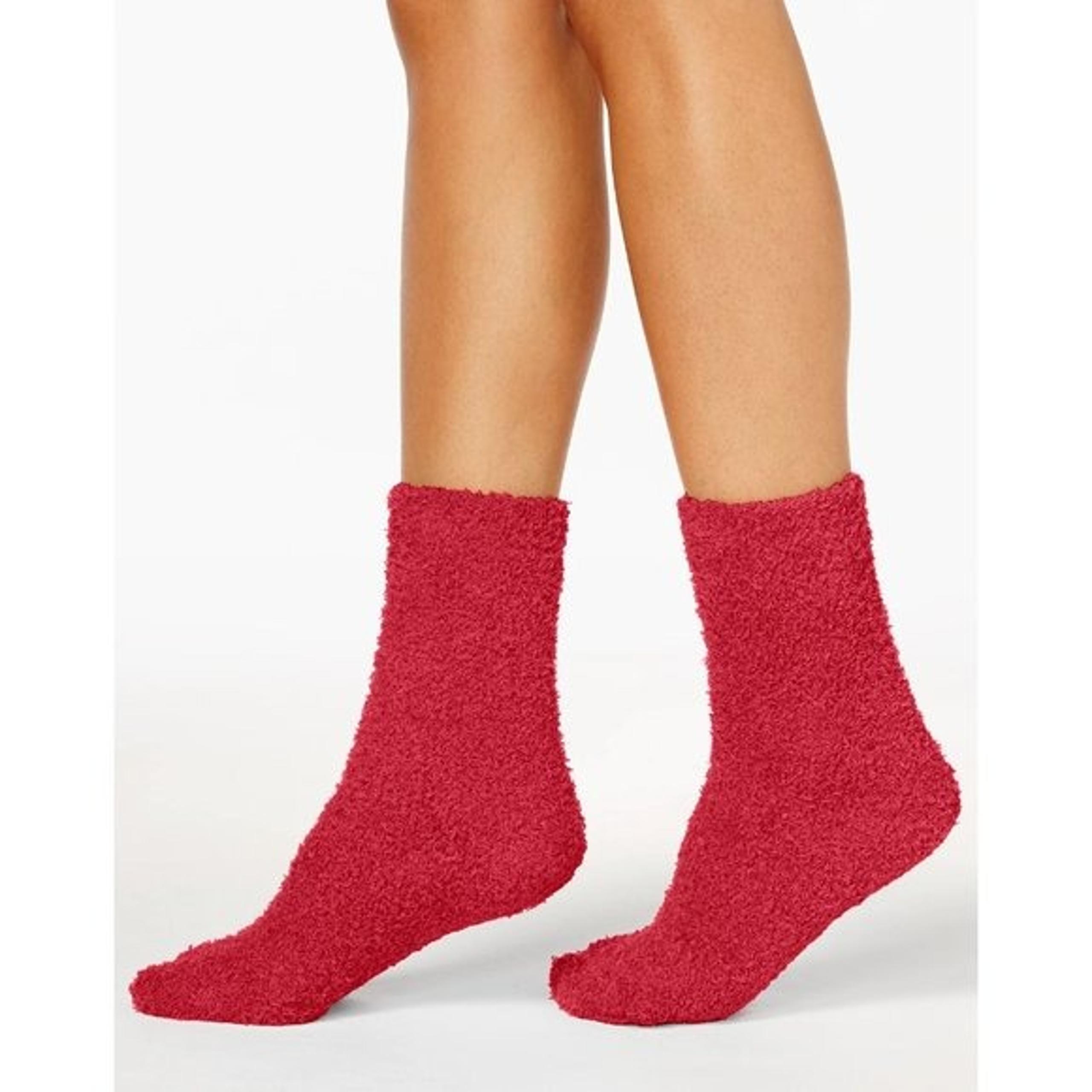 Charter Club Womens Size 9-11 Butter Super Soft Cozy Crew Socks Candy Red Cozy