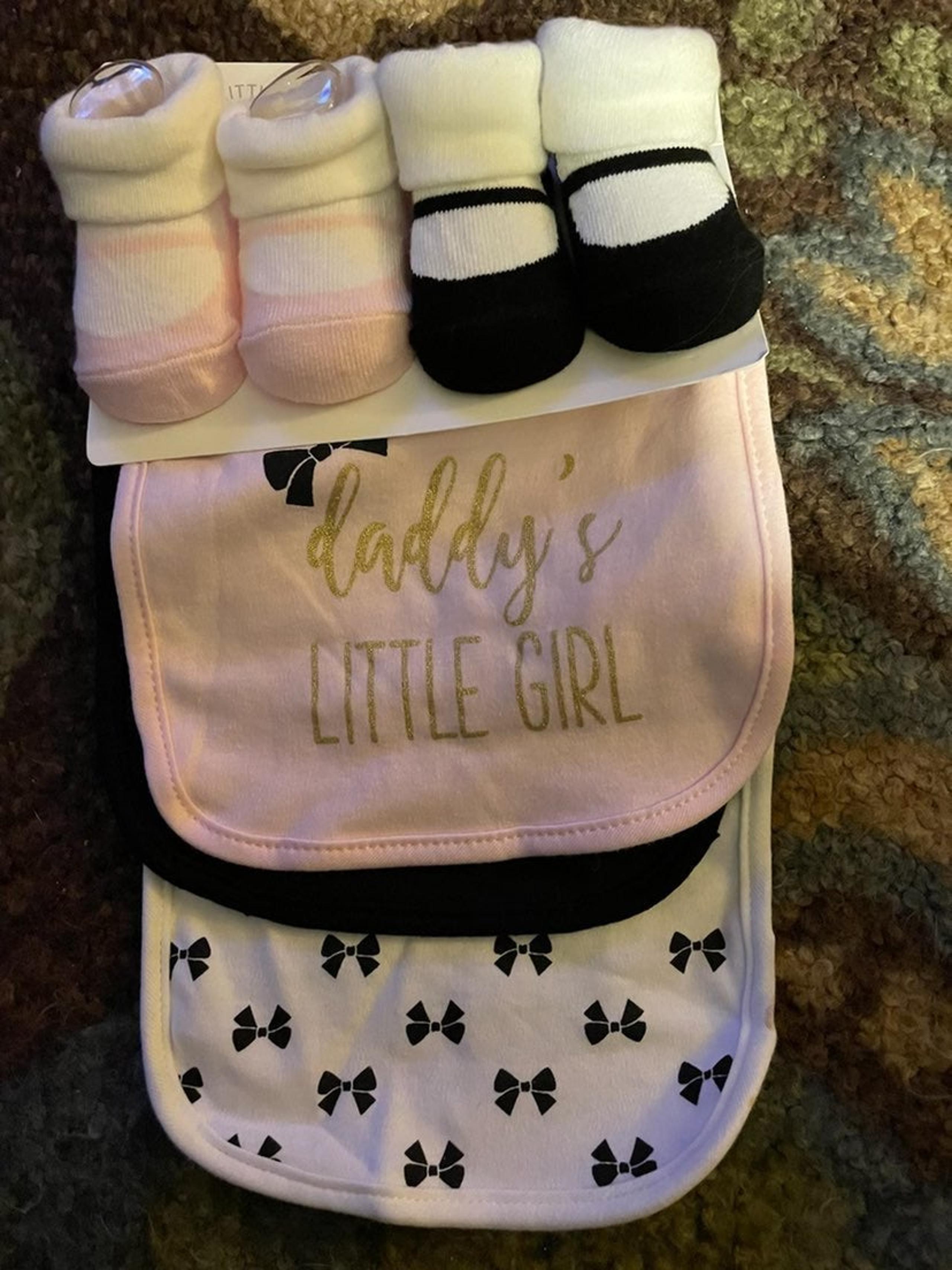 Bib and bootie sock set