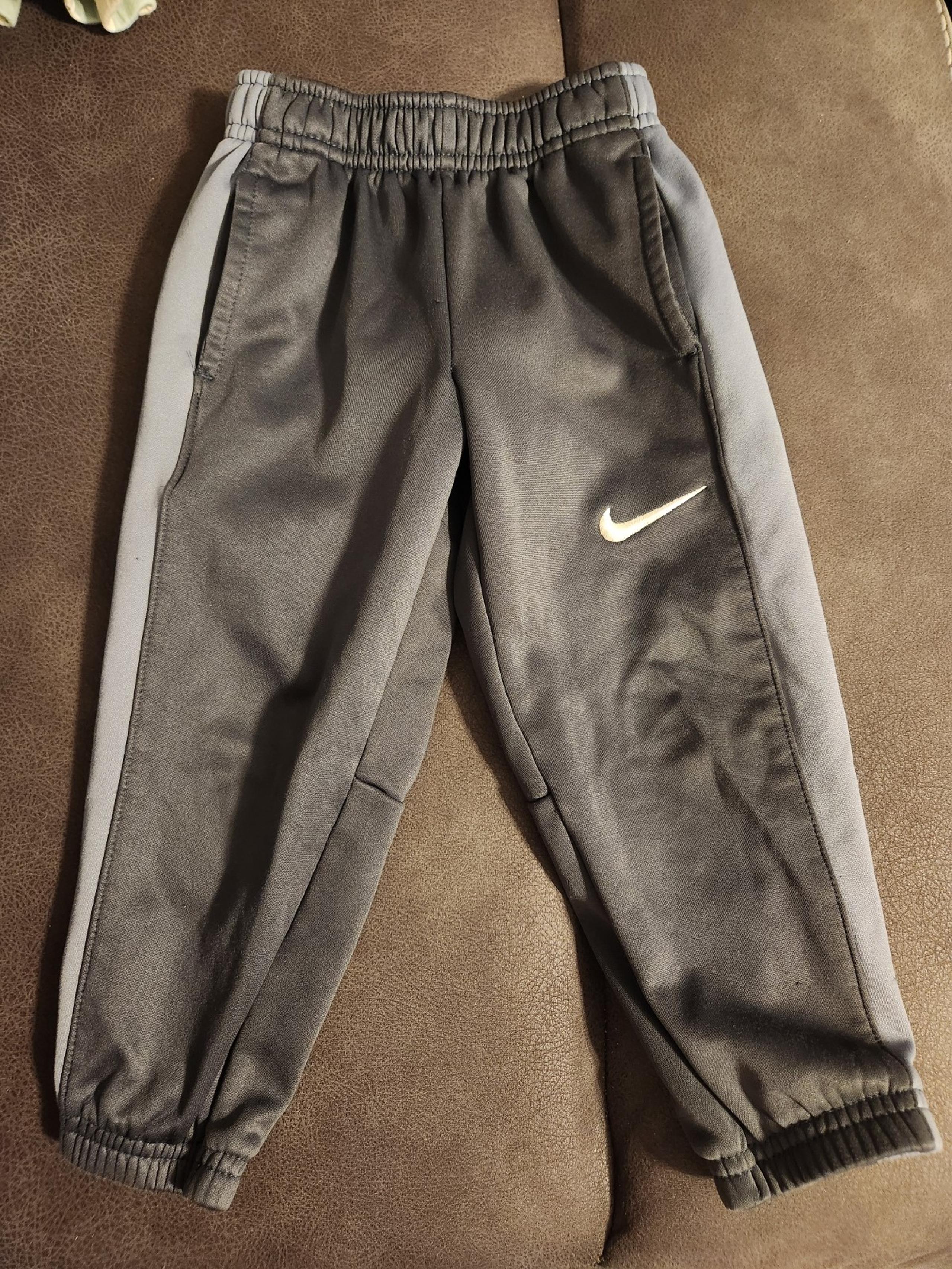 Nike Fleece Jogger pants (boys size 3T)