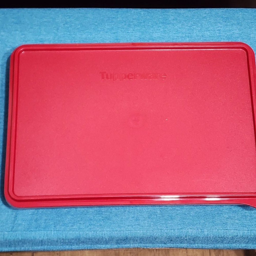 Tupperware Snack Stor Large Rectangular Food Storage Container with Red Lid