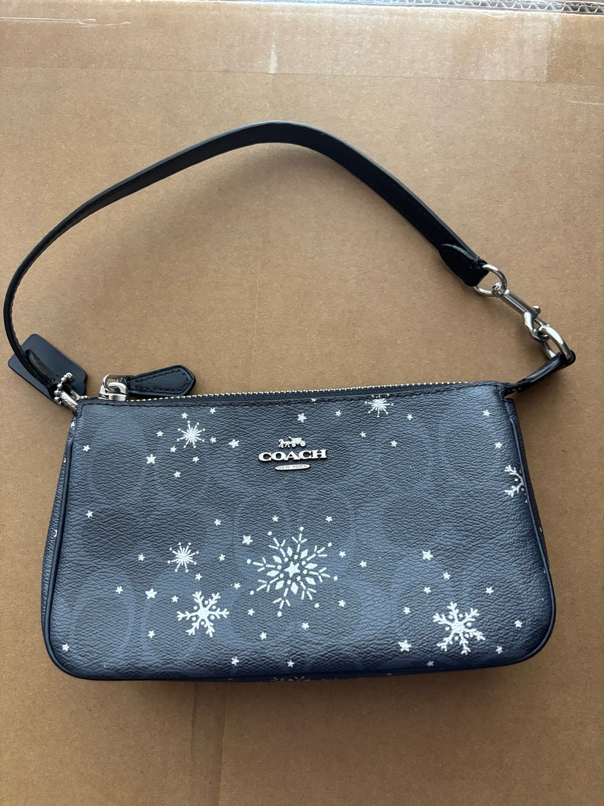 Coach nolita 19