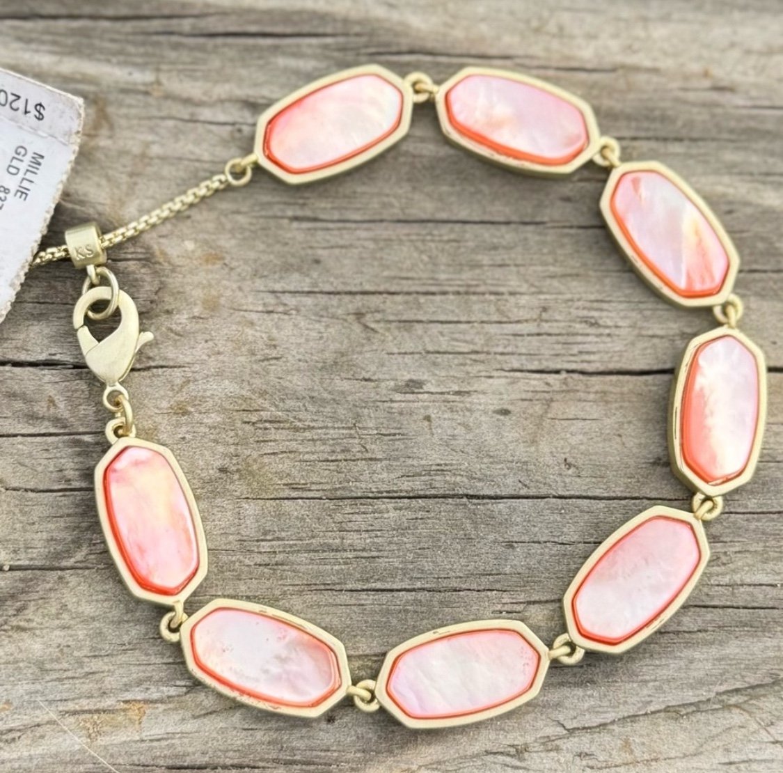 NWT Kendra Scott Millie Bracelet in Peach Mother-of-Pearl