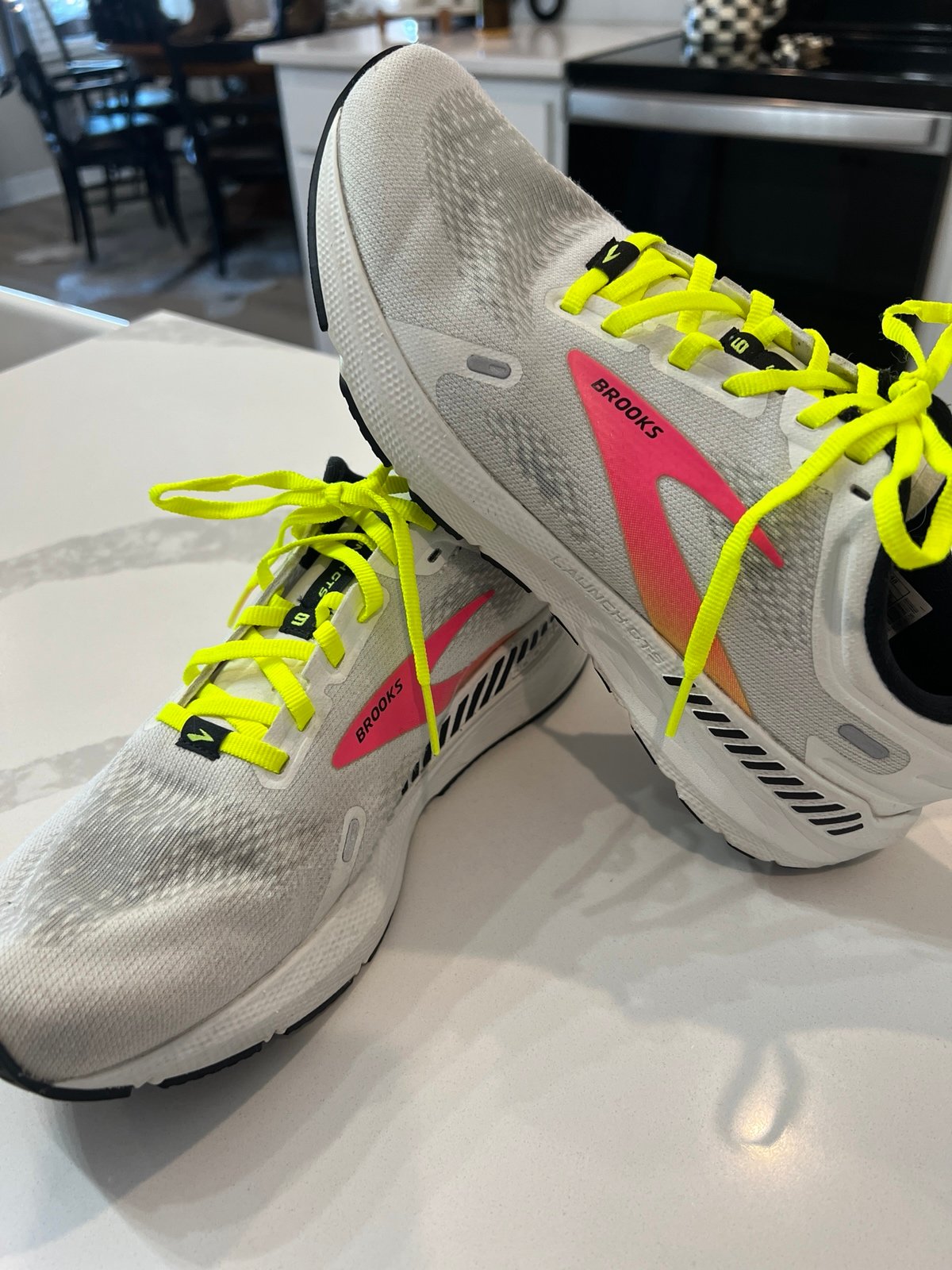 Brooks Women's Launch GTS 9