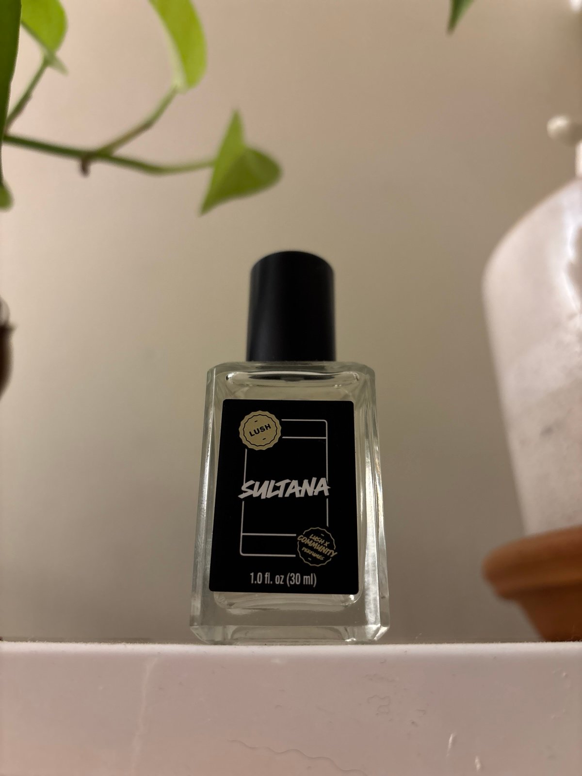 Lush community perfume Sultana