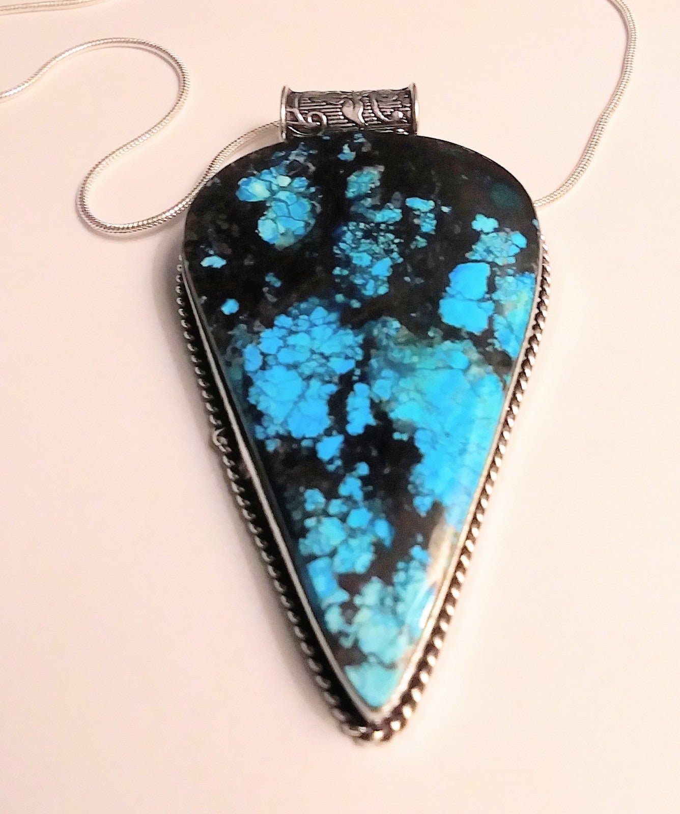 Stunning 925 Sterling Silver Turquoise Necklace