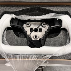 Tesla yoke steering wheel - Model 3 and Y