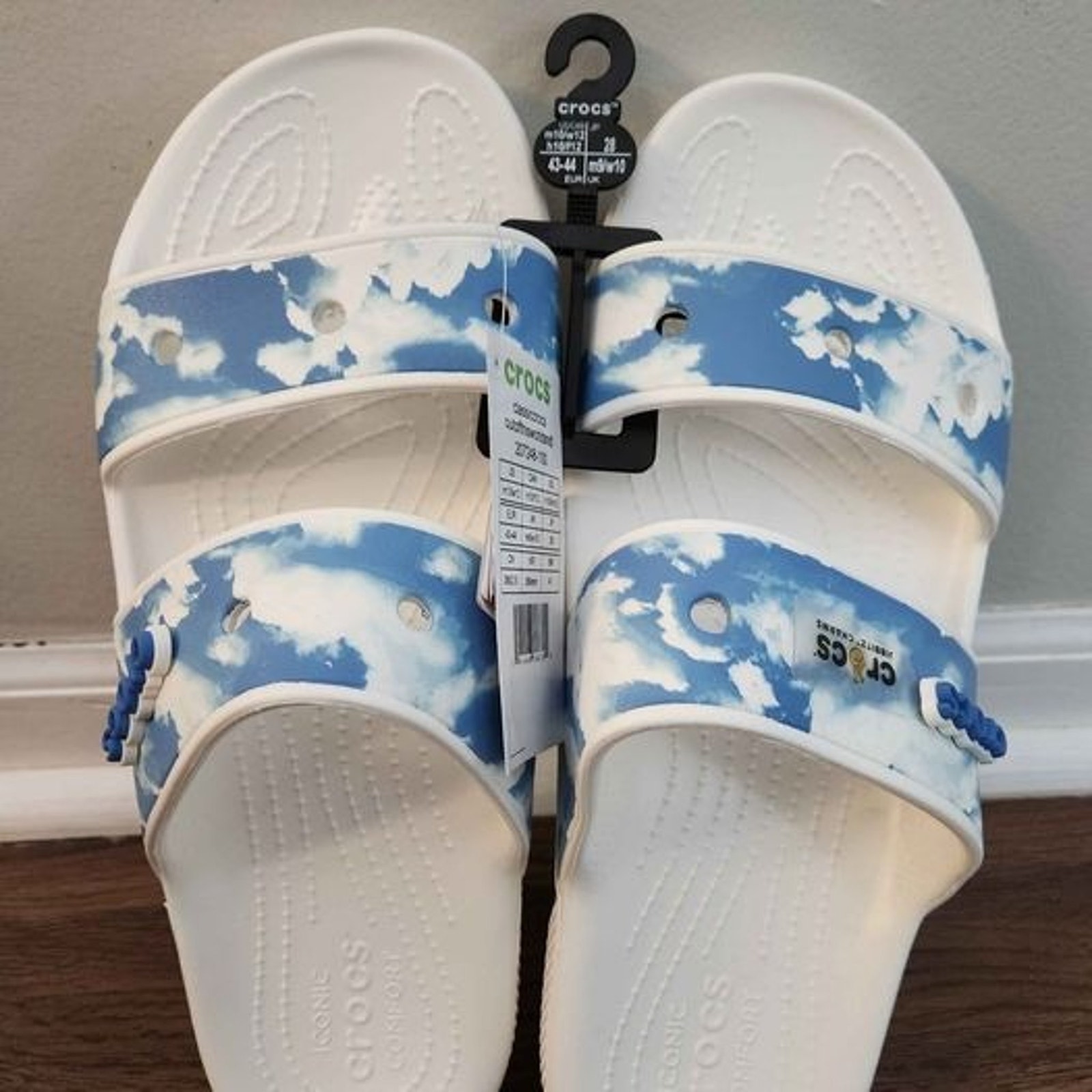 Crocs Classic Out Of This World Sandal White & Blue M10/W12 With Charms