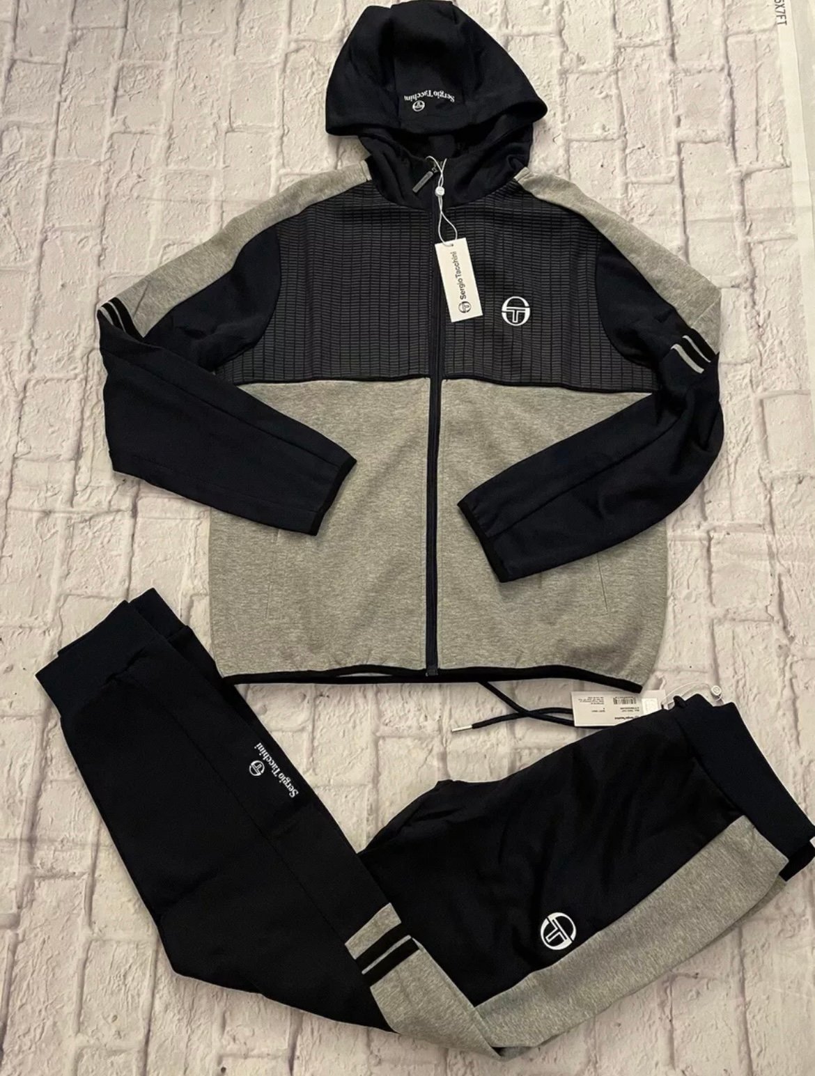 Sergio Tacchini Track Suit Mens Small Jacket Hoodie Pant Quiet Gray Beal NWT