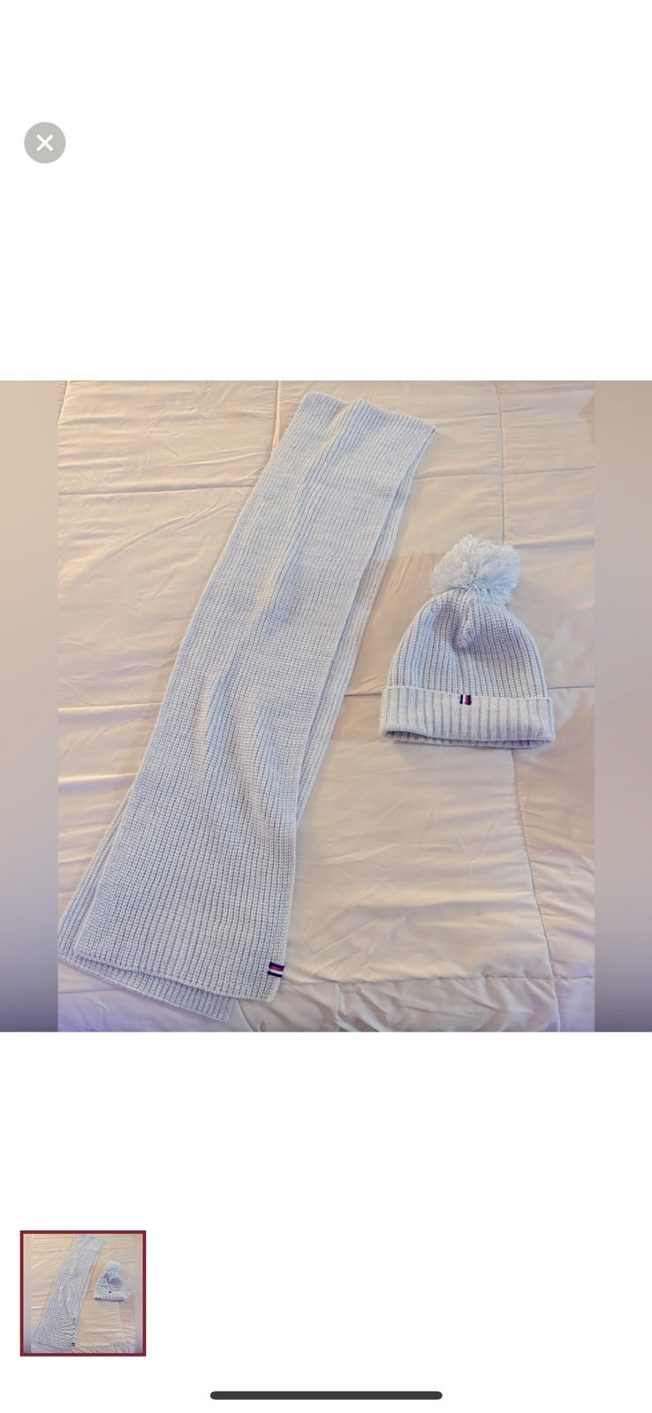 Tommy Hilfiger Scarf & Beanie Set