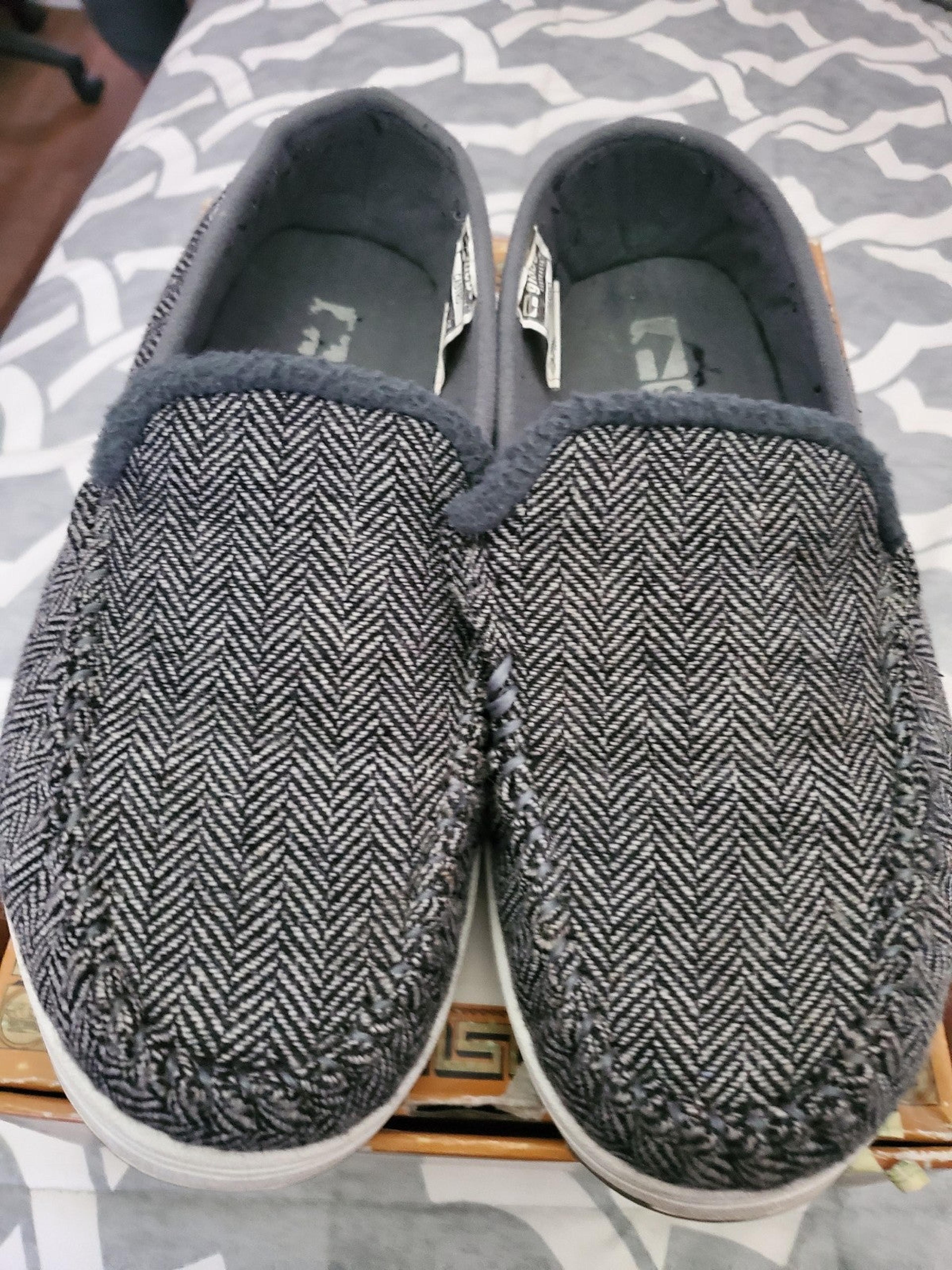 Globe Black Slip-Ons for Men | Mercari