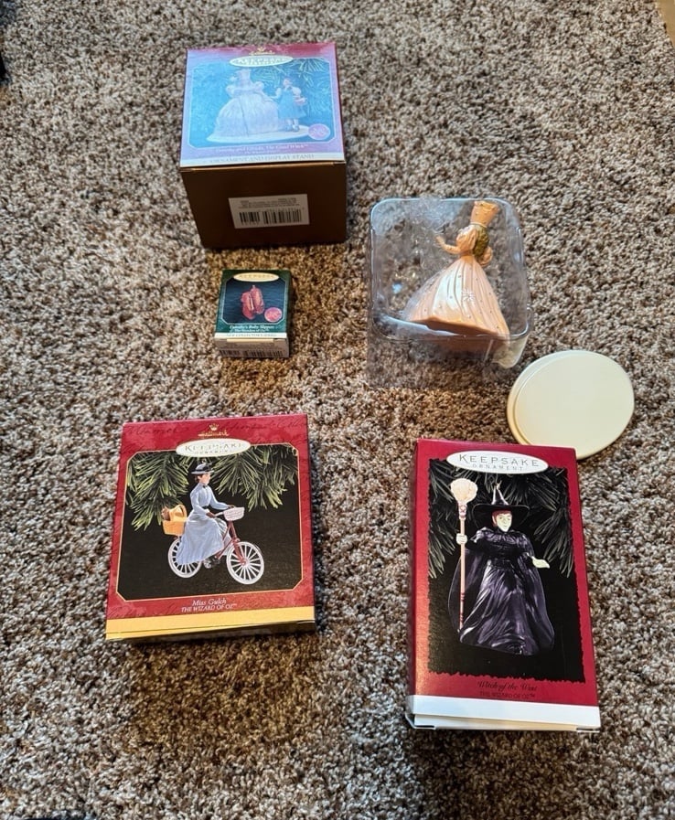 Hallmark Wizard of Oz Ornament Set 1997 Lot